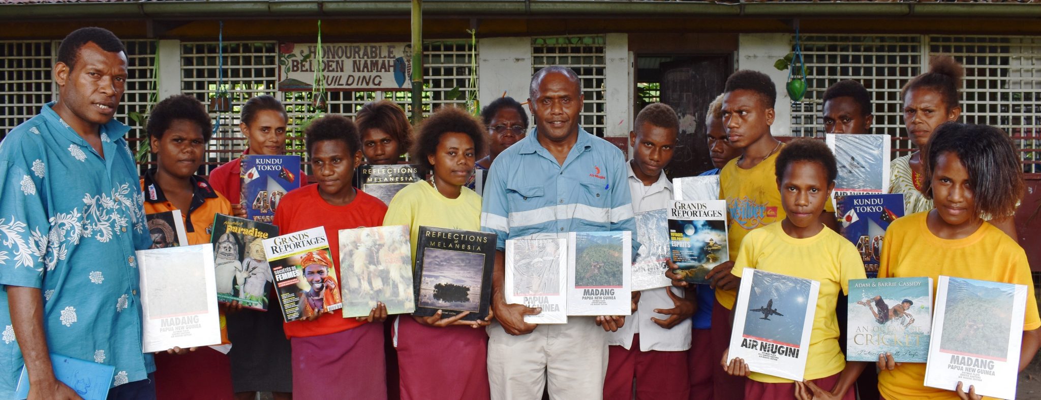 Air Niugini Donates Books to a School in Rabaul