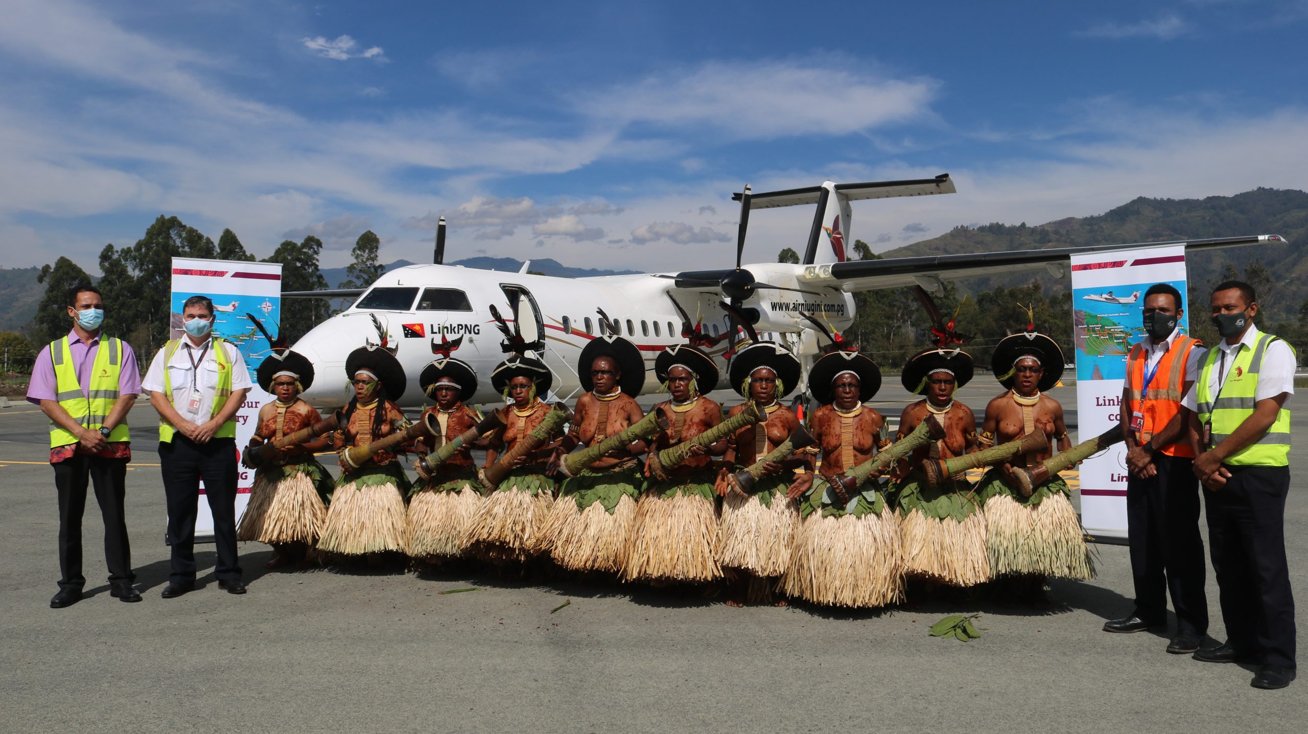 LINK PNG RESUMES SERVICES TO WAPENAMANDA AIRPORT, ENGA.