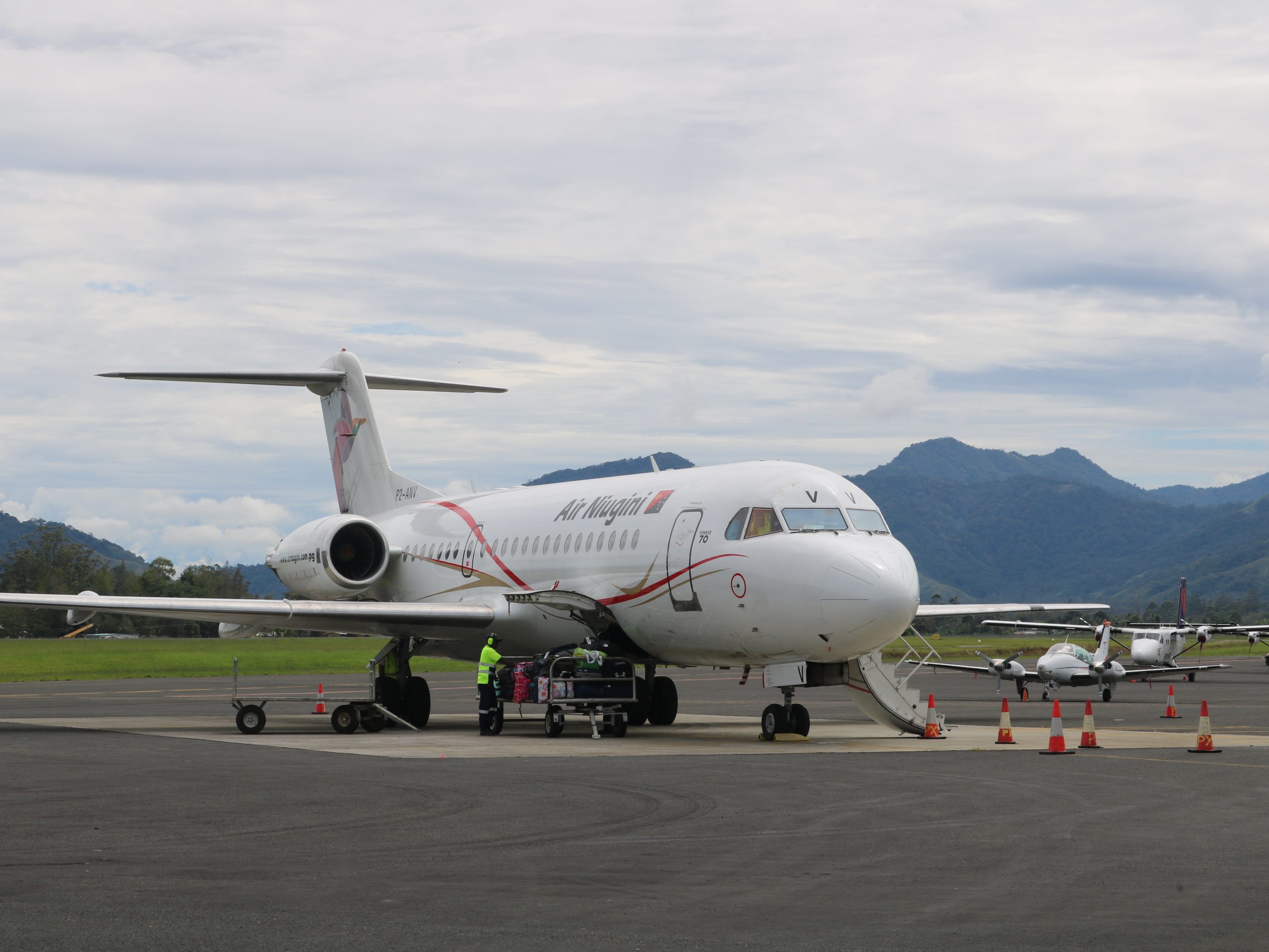 AIR NIUGINI RESUMES FOKKER JET SERVICES TO MOUNT HAGEN